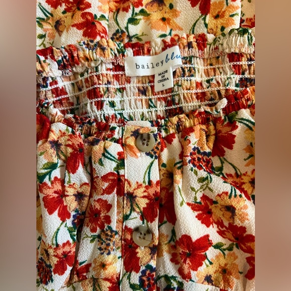 Floral smocked dress - Picture 3 of 6